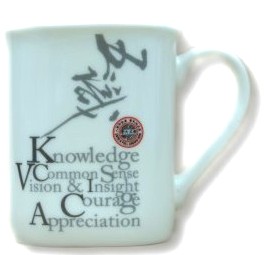 五識瓷杯。五是數字，識為認識的識